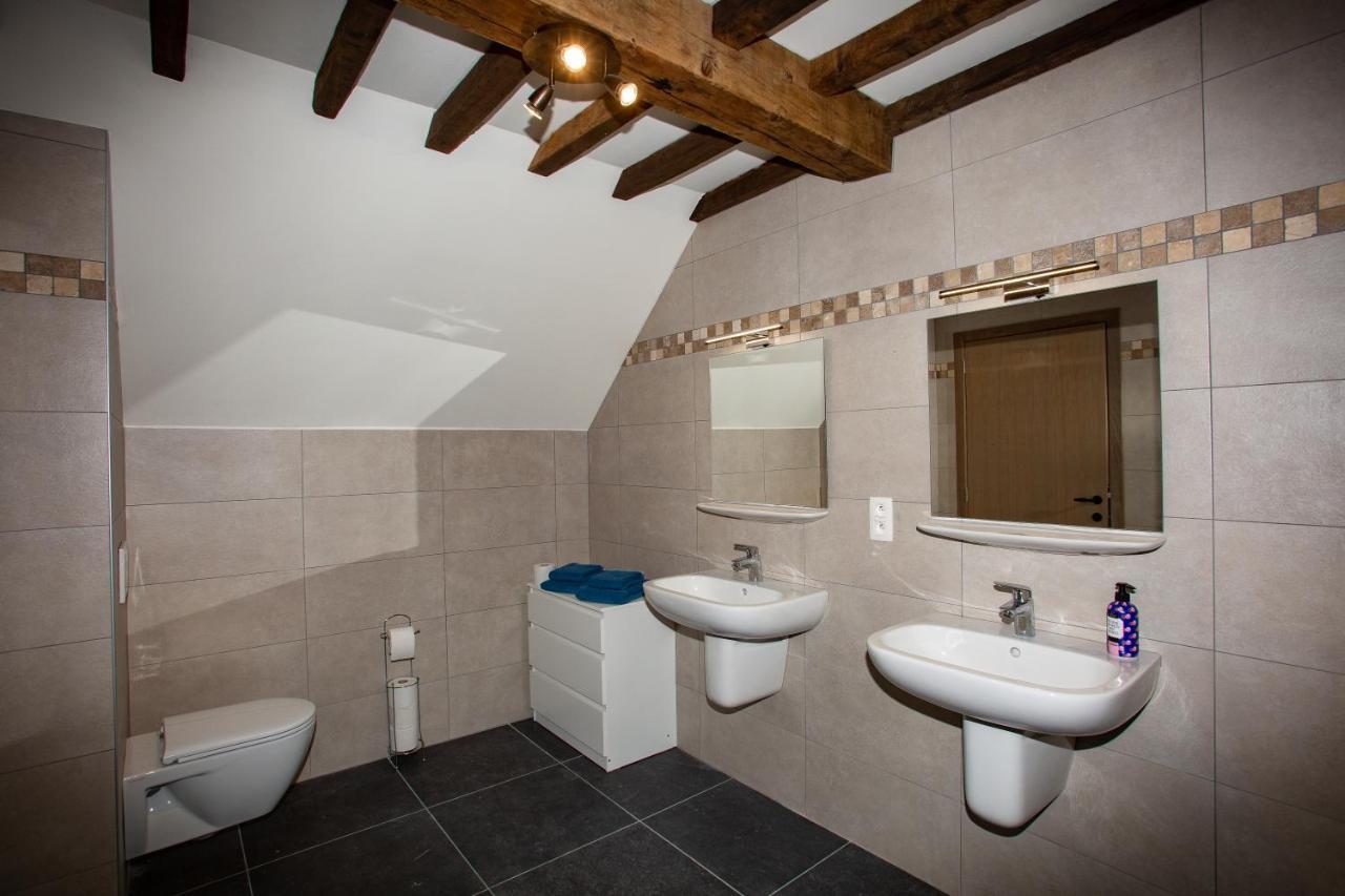 B&B Hotel In Ferme De Leuze Nabij Durbuy, Eigen Laadpalen Somme-Leuze ภายนอก รูปภาพ